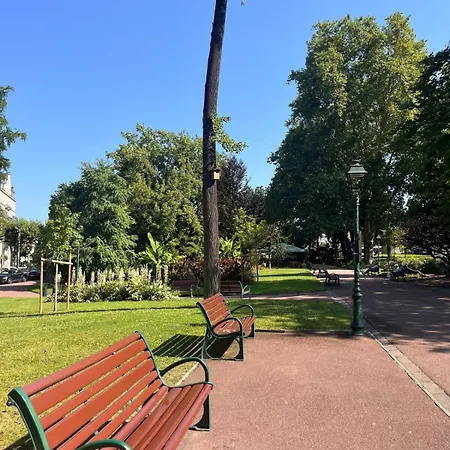 Le Floraline-au Coeur D'aix Les Bains - 3 *