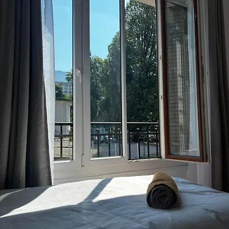 Le Floraline-au Coeur D'aix Les Bains - 3 * エクスレバン